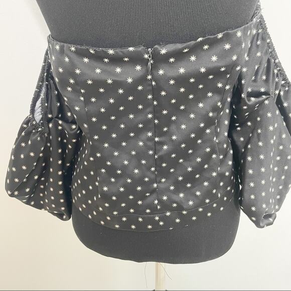 URBAN OUTFITTERS Sun Print Satin Off The Shoulder Top Size Small - Picture 7 of 7